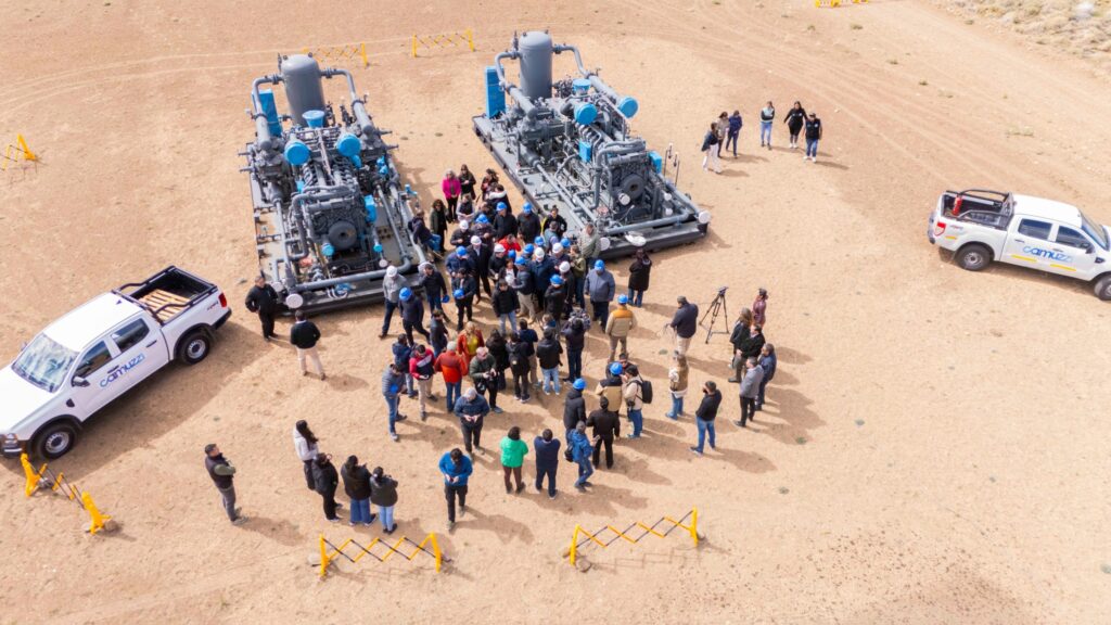 Gobernador Costa : Acto de finalización de la interconexión del Gasoducto Patagónico e inicio de obra de la Planta Compresora