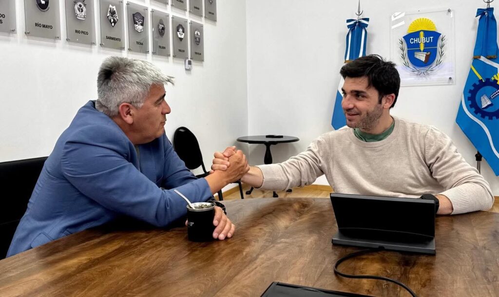 Gobernador Costa refuerza su presencia en la agenda provincial